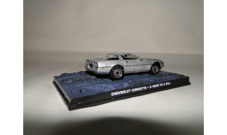 Chevrolet Corvette - A View to a Kill, масштабная модель, Universal Hobbies, scale43
