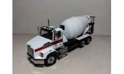 1/50 Diecast Masters #71035 - Western Star 4700 SB Concrete Mixer