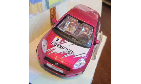 Fiat Grande Punto, Cararama, 1:43, масштабная модель, scale43, Bauer/Cararama/Hongwell