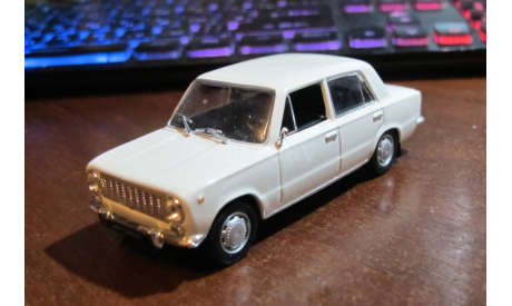 ВАЗ-2101, Жигули, АЛ СССР № 25, 1:43, масштабная модель, Автолегенды СССР журнал от DeAgostini, scale43