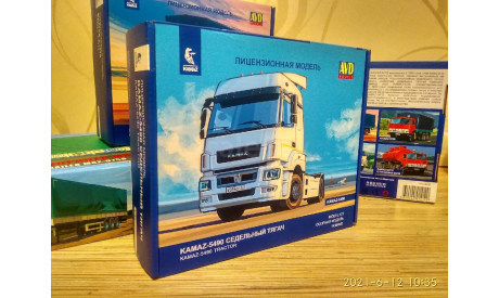 КАМАЗ-5490. Сборная модель AVD Models, сборная модель автомобиля, 1:43, 1/43