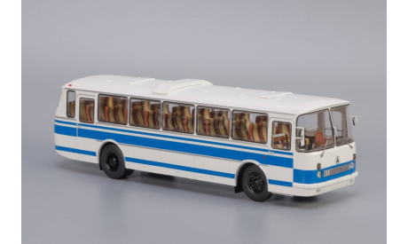 Автобус ЛАЗ-699Р белый с синими полосами, масштабная модель, 1:43, 1/43, Classicbus
