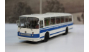Автобус ЛАЗ-699Р белый с синими полосами, масштабная модель, 1:43, 1/43, Classicbus