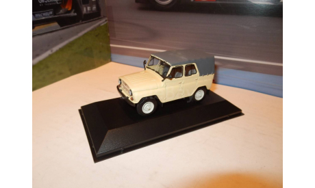 С РУБЛЯ!!! - УАЗ-469Б бежевый IST, масштабная модель, IST Models, 1:43, 1/43