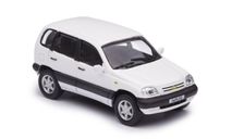 Шеви Нива 2003 белый  Chevrolet Niva (ВАЗ-2123), масштабная модель, scale43