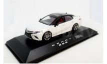 Toyota 8th CAMRY 2018 white, масштабная модель, scale43