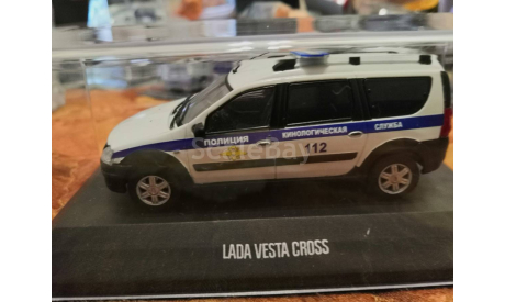 ВАЗ Lada Largus Cross ПОЛИЦИЯ КИНОЛОГИЧЕСКАЯ СЛУЖБА, масштабная модель, scale43