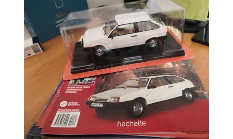 Легендарные советские автомобили №80 - ВАЗ-21083 ’Спутник’, масштабная модель, scale24