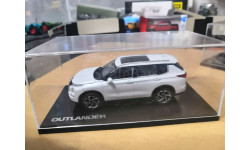 Mitsubishi Outlander 2022 белый