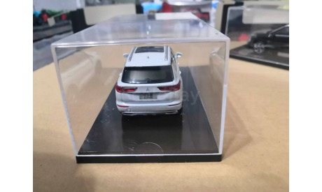 Mitsubishi Outlander 2022 белый, масштабная модель, scale43