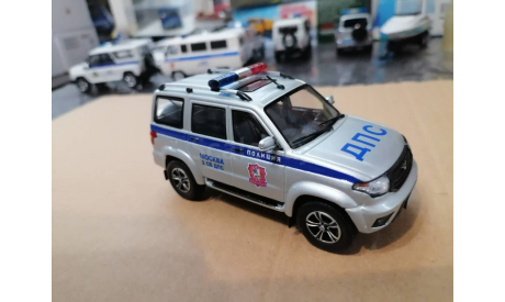 УАЗ-ПАТРИОТ ДПС ПОЛИЦИЯ МОСКВА, масштабная модель, scale43