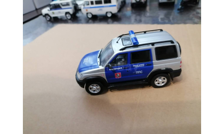 УАЗ-ПАТРИОТ ППС МИЛИЦИЯ МОСКВА, масштабная модель, scale43
