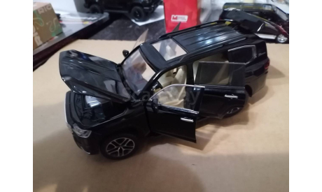 Toyota LAND CRUISER 300 SUV 1:24, масштабная модель, scale24