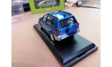 Toyota RAV4 2001 года, масштабная модель, scale43