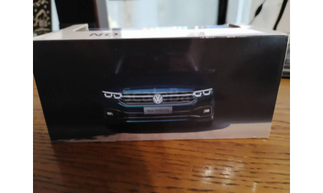Volkswagen new phideon gold, масштабная модель, scale43