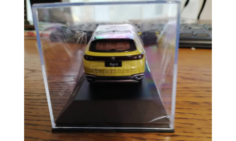 Volkswagen id.4X yellow, масштабная модель, scale43