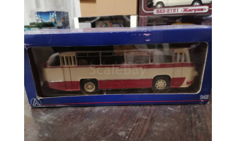 ЛАЗ-695Б городской автобус, масштабная модель, ULTRA Models, scale43