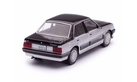 Chevrolet Monza Classic 1986 черный с серебристым, масштабная модель, Altaya, scale43
