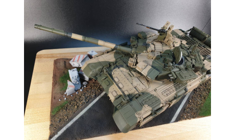 Модель танка Т-90 на декоративной подставке, масштабные модели бронетехники, scale35
