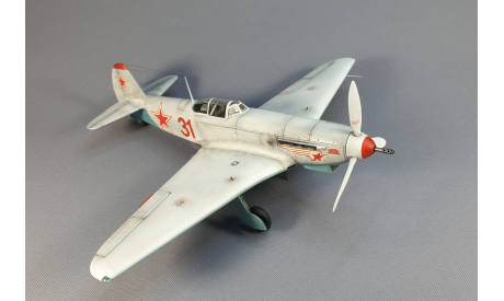 Модель Як-9 К 1/48 собранный и окрашенный, масштабные модели авиации, scale48