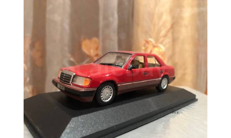 Mercedes Benz 260 E class W124 1:43 Minichamps Red Мерседес Миничампс 3203, масштабная модель, 1/43, Mercedes-Benz