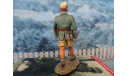 King & Country WWII AK041 German Africa Corps Marching AK Officer, фигурка, 1:32, 1/32