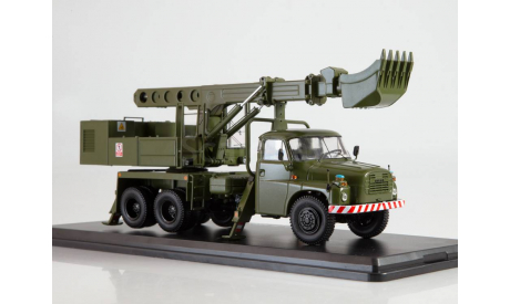SSM. Экскаватор-планировщик UDS-110 (на шасси Tatra-148) армейский, масштабная модель, scale43, Start Scale Models (SSM)