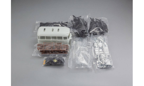 Dip Models.  Кит КАВЗ «685М» 1977 года, масштабная модель, scale43