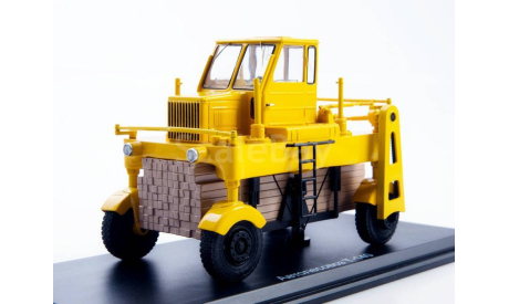 ModelPro. Автолесовоз Т-140, масштабная модель, scale43