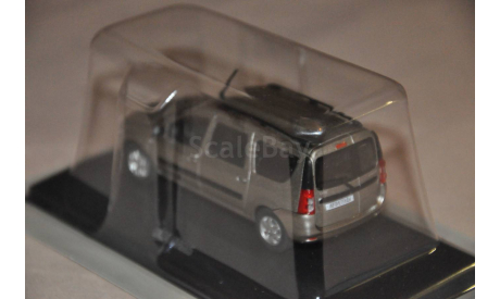 Автолегенды Новая эпоха. Lada Largus.  №13, масштабная модель, scale43, Автолегенды СССР журнал от DeAgostini, ВАЗ