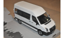 Cararama. VOLKSWAGEN Crafter Микроавтобус, масштабная модель, Bauer/Cararama/Hongwell, scale24