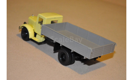 Наши грузовики. ЯАЗ-200 бортовой №13, масштабная модель, scale43