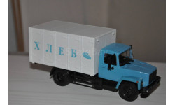 Наши грузовики. Фургон для перевозки хлеба,синий/белый (ГАЗ - 3307) №4