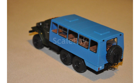 АИСТ. Вахтовый автобус НЕФАЗ-42112 (4320), масштабная модель, scale43, Автоистория (АИСТ), УРАЛ