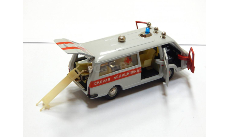 РАФ-М-22031 1989 год, масштабная модель, Тантал, scale43