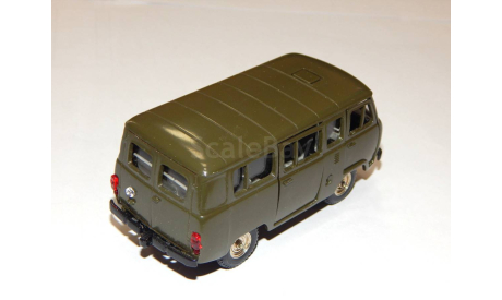 УАЗ-452В 1990 год А41, масштабная модель, scale43
