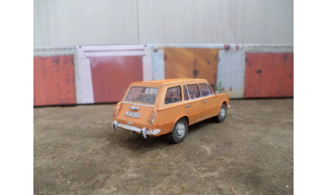 ВАЗ-2102, масштабная модель, Armibo, scale43