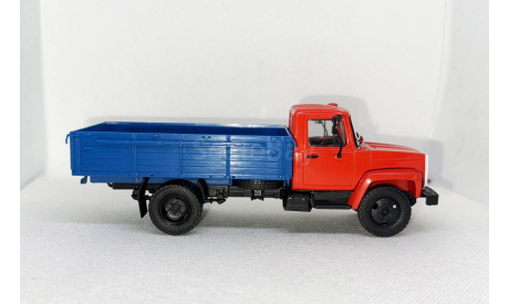 Горький-3309 (ГА3-3309) бортовой (DeAgostini) Автолегенды-грузовики №21, журнальная серия Автолегенды СССР (DeAgostini), ГАЗ, Автолегенды СССР журнал от DeAgostini, scale43
