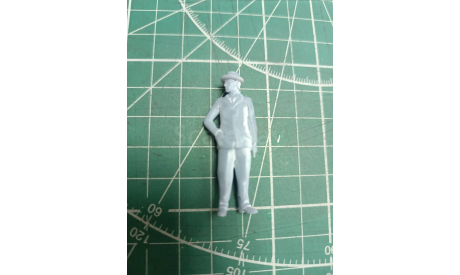 Мужчина в пиджаке и шляпе 1:43 Смола 3D-печать, фигурка, scale43