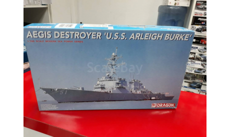 7029 Aegis Destroyer ’U.S.S. Arleigh Burke’ 1:700 Dragon  возможен обмен, сборные модели кораблей, флота, scale0