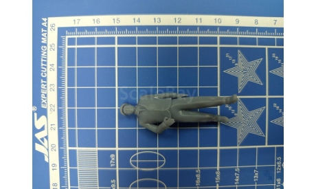 Шагающий мужчина в кепке 1:35 Смола 3D-печать возможен обмен, миниатюры, фигуры, scale35