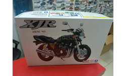 06303 Yamaha XJR400 4HM ’93 1:12 Aoshima Возможен обмен