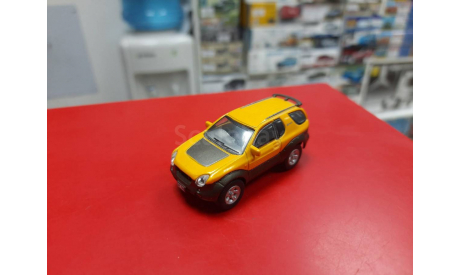 ISUZU V-Cross 1:72  Cararama возможен обмен, масштабная модель, Toyota, scale72