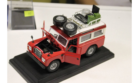 Land Rover  1:24 Burago, масштабная модель, 1/24