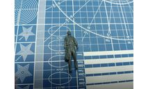 Идущий мужчина с портфелем 1:35 Смола 3D-печать, фигурка, scale35
