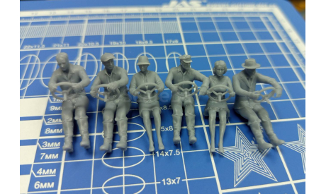 Гражданские водители 1:43, Смола  возможен обмен, сборная модель (другое), scale43