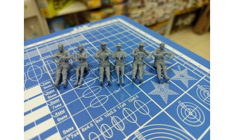 Гражданские водители 1:43, Смола  возможен обмен, сборная модель (другое), scale43