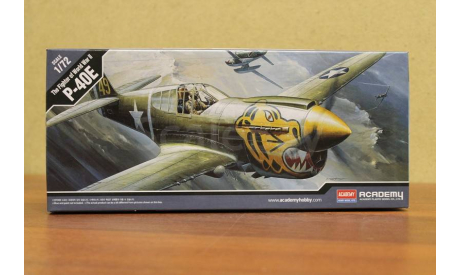 12468    самолёт  P-40E WARHAWK  1:72 Academy, сборные модели авиации, 1/72