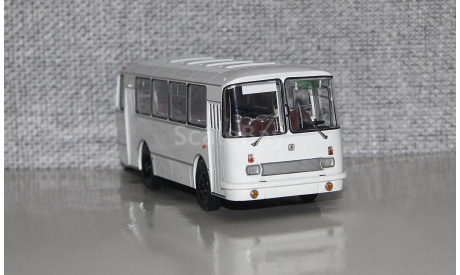 ЛАЗ-695Н белый. Уценка!!! Demprice., масштабная модель, Classicbus, scale43