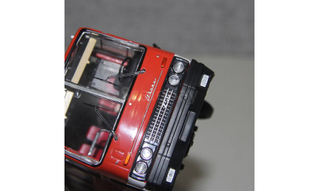 Автобус Икарус Ikarus-256.54 скарлат.Demprice!!!, масштабная модель, Classicbus, scale43
